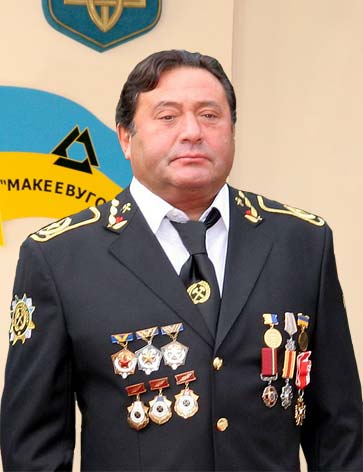 В офисе "Макеевуголь" проводится обыск и изымаются документы - Цензор.НЕТ 7402