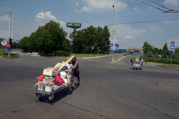 Во время перемирия на Донбассе нужно восстановить гуманитарную помощь населению, - Хуг - Цензор.НЕТ 2978