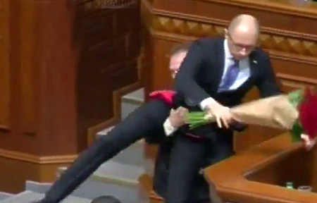 Гройсман: Отчет правительства зарегистрирован и направлен народным депутатам - Цензор.НЕТ 4297